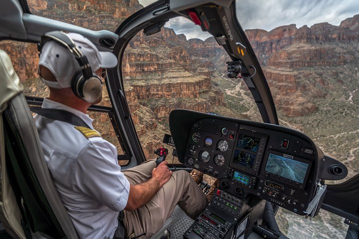 Helikoptertour over de Grand Canyon bij zonsondergang, met uitzicht op de Las Vegas Strip, foto 8 | wizardtrip