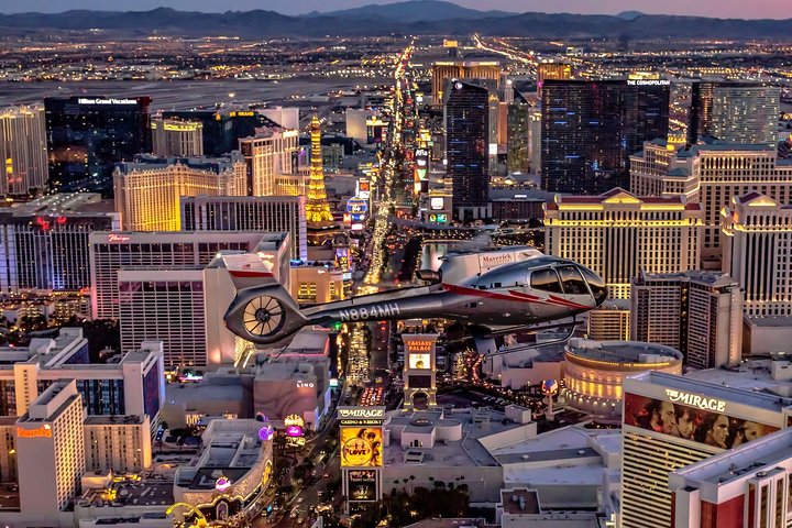 Helikoptertour over de Grand Canyon bij zonsondergang, met uitzicht op de Las Vegas Strip, foto 10 | wizardtrip