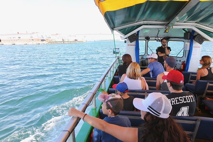 Amphibienfahrzeug-Tour durch Halifax-Wahrzeichen zu Land und zu Wasser, Foto 17 | wizardtrip