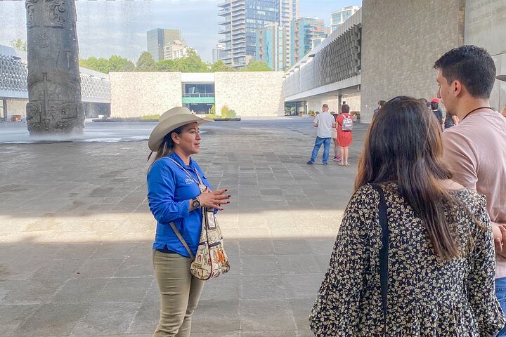 Guidet tur, der udforsker gamle artefakter og udstillinger på Mexicos Nationalmuseum for Antropologi, foto 6 | wizardtrip
