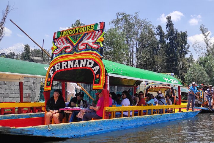 Xochimilco, Coyoacan et Frida Kahlo avec déjeuner en option | wizardtrip