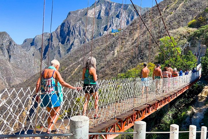 Explora las impresionantes Grutas de Tolantongo, aguas termales y cascadas en un tour grupal, foto 35 | wizardtrip