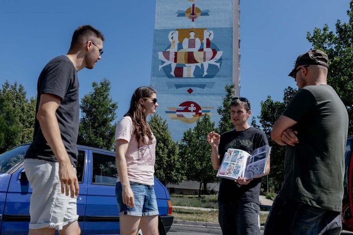 Ontdek het communistische verleden en de architectuur van Bratislava tijdens een privé-tour in een retro-auto, foto 16 | wizardtrip