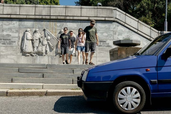 Ontdek het communistische verleden en de architectuur van Bratislava tijdens een privé-tour in een retro-auto, foto 22 | wizardtrip