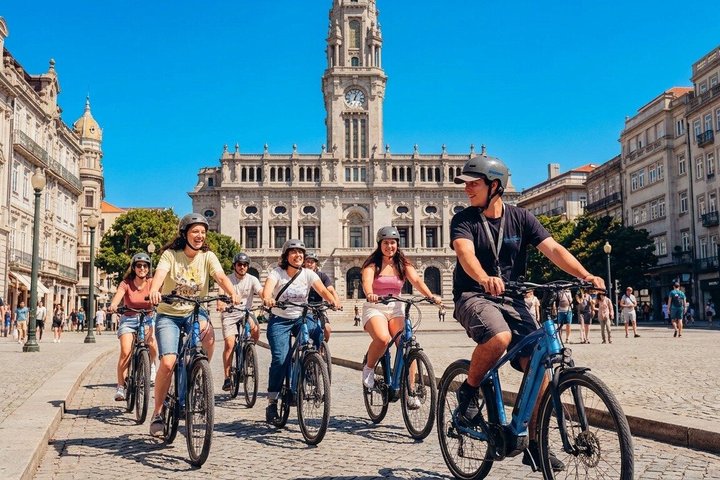 Visite en vélo électrique à travers les rues historiques de Porto et le long du fleuve Douro, photo 8 | wizardtrip