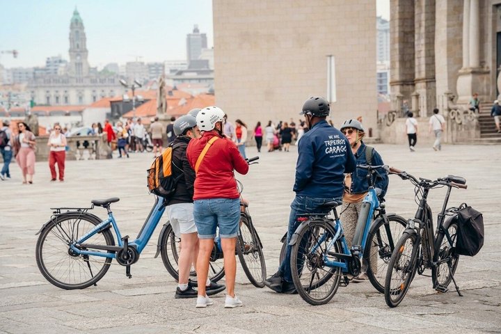 Visite en vélo électrique à travers les rues historiques de Porto et le long du fleuve Douro, photo 14 | wizardtrip