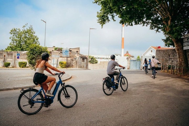 Visite en vélo électrique à travers les rues historiques de Porto et le long du fleuve Douro, photo 16 | wizardtrip