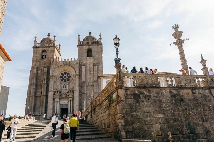 Passeio a pé explorando o centro histórico do Porto, marcos e zona ribeirinha, foto 11 | wizardtrip