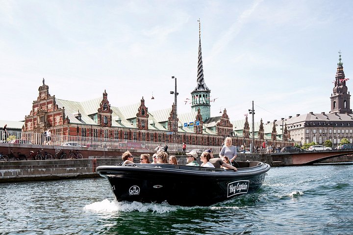 Social sailing tour exploring Copenhagen's canals, harbor, and landmarks, photo 16 | wizardtrip