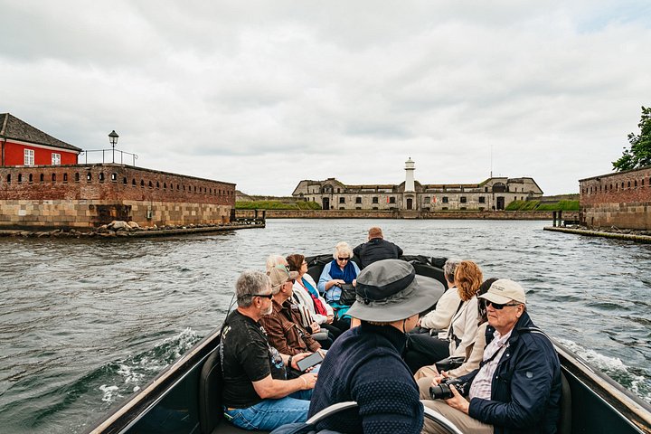 Social sailing tour exploring Copenhagen's canals, harbor, and landmarks, photo 19 | wizardtrip