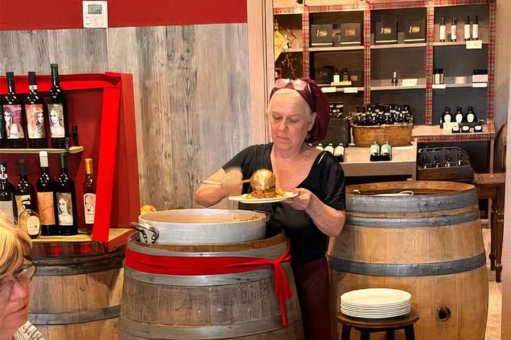 Excursão guiada de um dia inteiro pela Toscana a partir de Florença, visitando Pisa, San Gimignano e Siena com prova de vinhos, foto 16 | wizardtrip