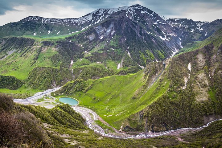カズベギとグダウリの日帰り旅行、ジョージア、山、要塞、教会、写真11 | wizardtrip