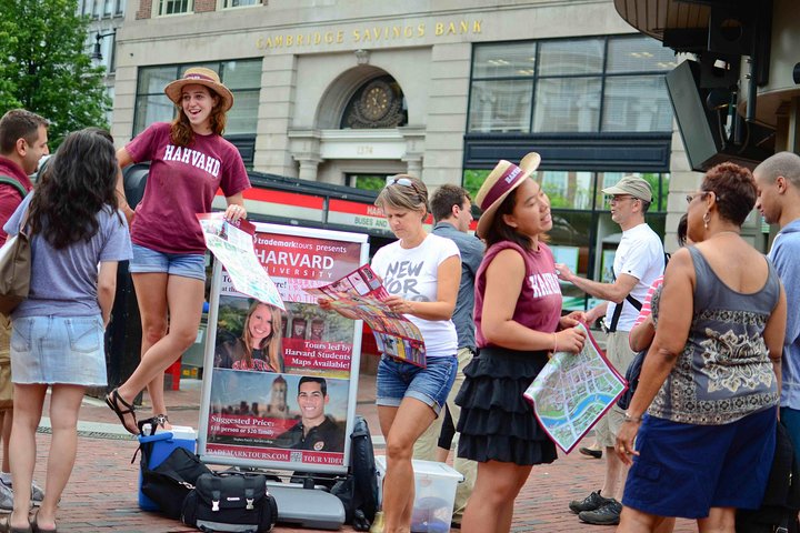 Door studenten geleide wandeltocht door de campus van Harvard University, met verkenning van historische gebouwen en bezienswaardigheden in Cambridge, VS, foto 6 | wizardtrip