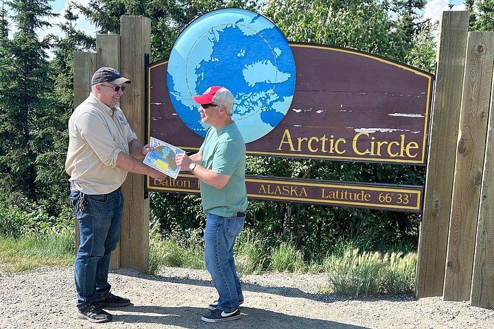 Day tour to the Arctic Circle from Fairbanks, Alaska, featuring the Dalton Highway and wilderness, photo 8 | wizardtrip
