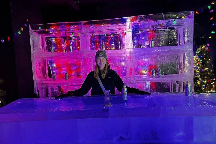 Tour nocturno a Chena Hot Springs desde Fairbanks, con el Aurora Ice Museum y observación de Luces del Norte, foto 10 | wizardtrip