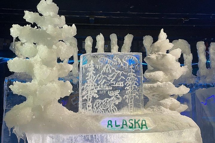 Tour nocturno a Chena Hot Springs desde Fairbanks, con el Aurora Ice Museum y observación de Luces del Norte, foto 19 | wizardtrip