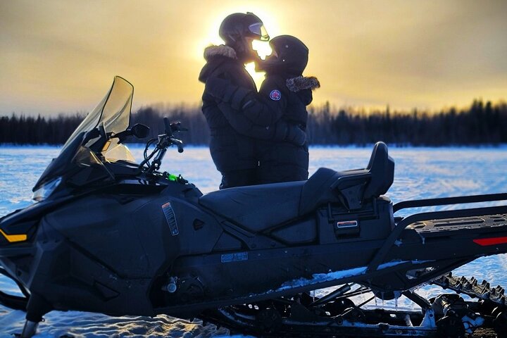 Alaska Snowmobile Adventure Tour | wizardtrip
