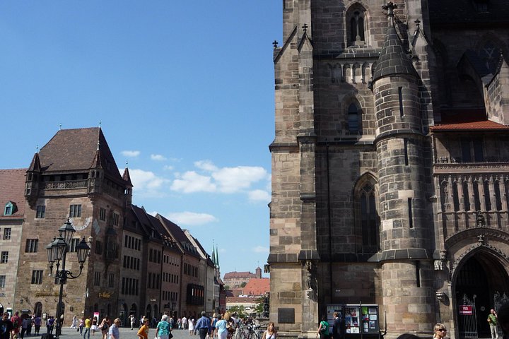 Explorez la vieille ville historique de Nuremberg et les terrains de rassemblement nazis lors d'une visite guidée à pied, photo 12 | wizardtrip