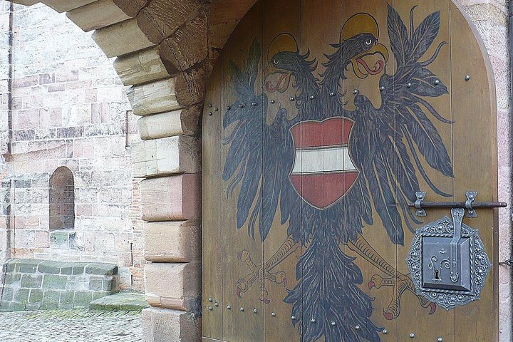 Explorez la vieille ville historique de Nuremberg et les terrains de rassemblement nazis lors d'une visite guidée à pied, photo 14 | wizardtrip