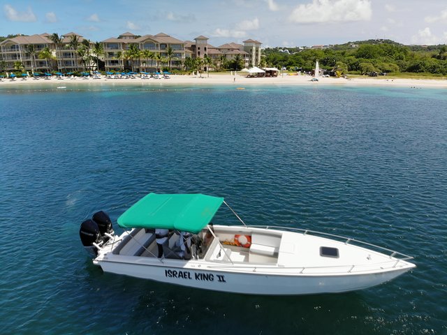 Privé speedboottocht langs de kust van St. Lucia naar Soufriere en de Pitons, met snorkelen en optionele excursies, foto 2 | wizardtrip