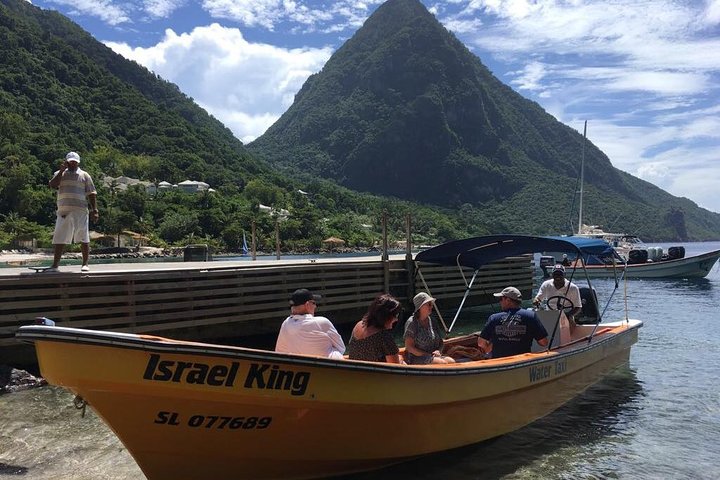 Privé speedboottocht langs de kust van St. Lucia naar Soufriere en de Pitons, met snorkelen en optionele excursies, foto 3 | wizardtrip