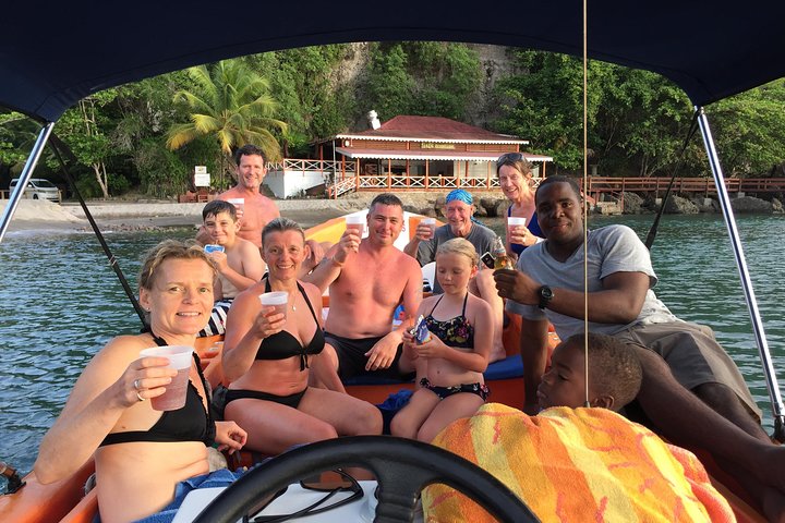 Privé speedboottocht langs de kust van St. Lucia naar Soufriere en de Pitons, met snorkelen en optionele excursies, foto 5 | wizardtrip