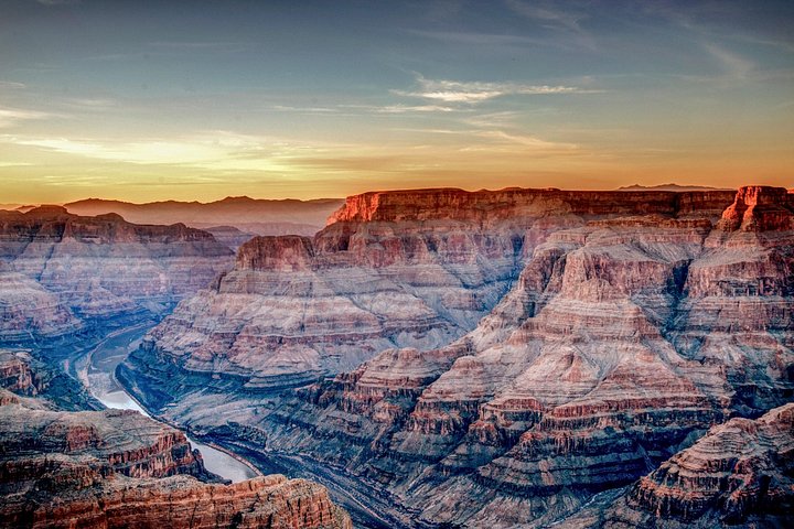 Tour di un'intera giornata al Grand Canyon West da Las Vegas, con viste iconiche e Skywalk opzionale, foto 8 | wizardtrip