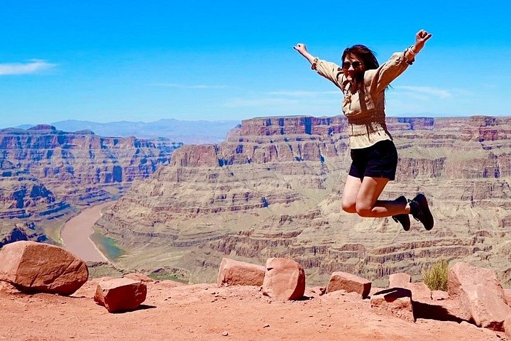 Tour di un'intera giornata al Grand Canyon West da Las Vegas, con viste iconiche e Skywalk opzionale, foto 13 | wizardtrip