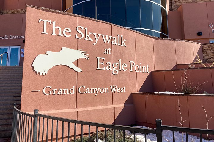 Tour di un'intera giornata al Grand Canyon West da Las Vegas, con viste iconiche e Skywalk opzionale, foto 26 | wizardtrip