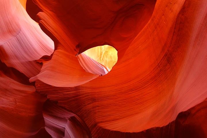Verken de gevormde zandsteenwanden van Lower Antelope Canyon met een Navajo-gids in Page, Arizona, foto 11 | wizardtrip