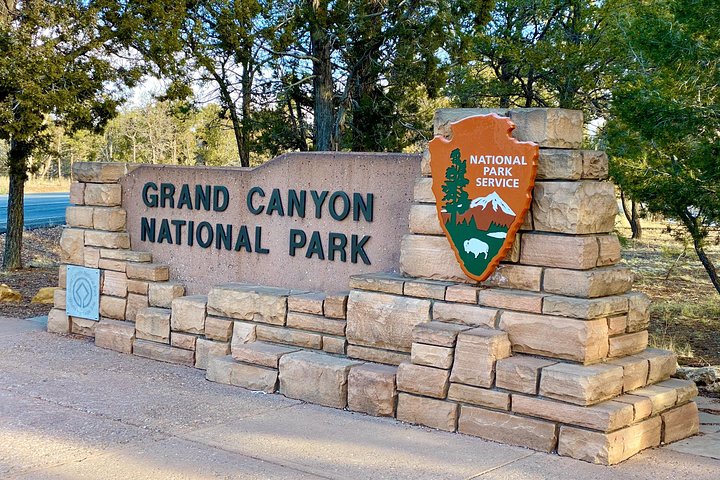 Schilderachtige uitzichten op de South Rim van de Grand Canyon, waaronder Mather Point en de Colorado River, tijdens een dagtrip vanuit Las Vegas, foto 6 | wizardtrip