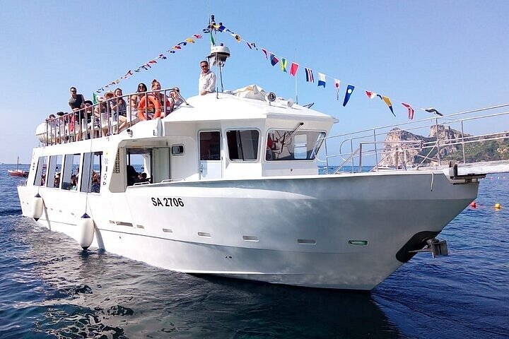 Delt bådtur til Capri øen fra Sorrento, Italien, med naturskøn udsigt og ø-udforskning, foto 16 | wizardtrip