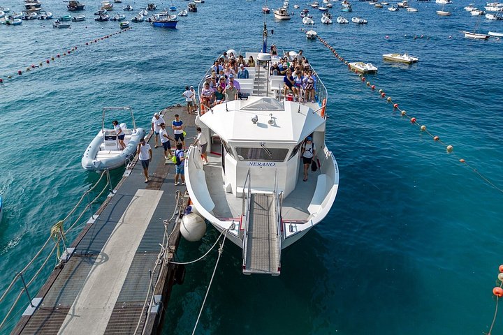 Delt bådtur til Capri øen fra Sorrento, Italien, med naturskøn udsigt og ø-udforskning, foto 18 | wizardtrip