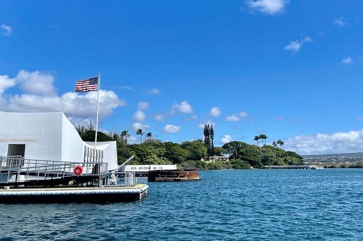 Eine historische Tour durch Pearl Harbor und Honolulu, einschließlich des USS Arizona Memorial und des Iolani Palace, Foto 8 | wizardtrip