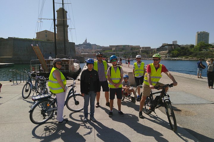 Elcykeltur i Marseilles historiske havn, vartegn og middelhavskyst, foto 10 | wizardtrip