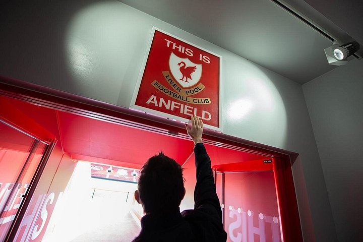 Behind-the-scenes tour of Anfield Stadium and the LFC Museum in Liverpool, photo 8 | wizardtrip