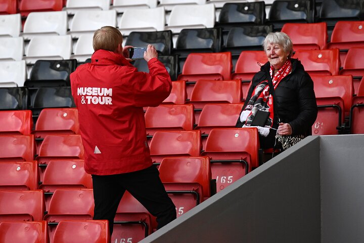 Behind-the-scenes tour of Anfield Stadium and the LFC Museum in Liverpool, photo 13 | wizardtrip