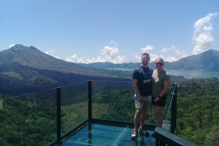 Privé rondleiding door Ubud's Apenbos, Tegalalang Rijstterrassen, Bali Swing, vulkaan Batur, warmwaterbronnen, Tirta Empul Tempel en Tegenungan Waterval, foto 19 | wizardtrip