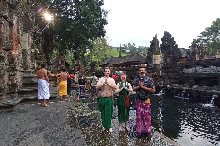 Privé rondleiding door Ubud's Apenbos, Tegalalang Rijstterrassen, Bali Swing, vulkaan Batur, warmwaterbronnen, Tirta Empul Tempel en Tegenungan Waterval, foto 23 | wizardtrip