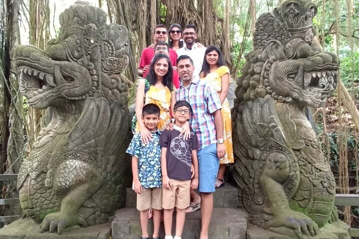 Privé rondleiding door Ubud's Apenbos, Tegalalang Rijstterrassen, Bali Swing, vulkaan Batur, warmwaterbronnen, Tirta Empul Tempel en Tegenungan Waterval, foto 24 | wizardtrip