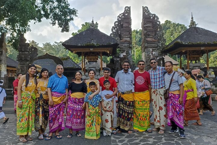 Privé rondleiding door Ubud's Apenbos, Tegalalang Rijstterrassen, Bali Swing, vulkaan Batur, warmwaterbronnen, Tirta Empul Tempel en Tegenungan Waterval, foto 26 | wizardtrip