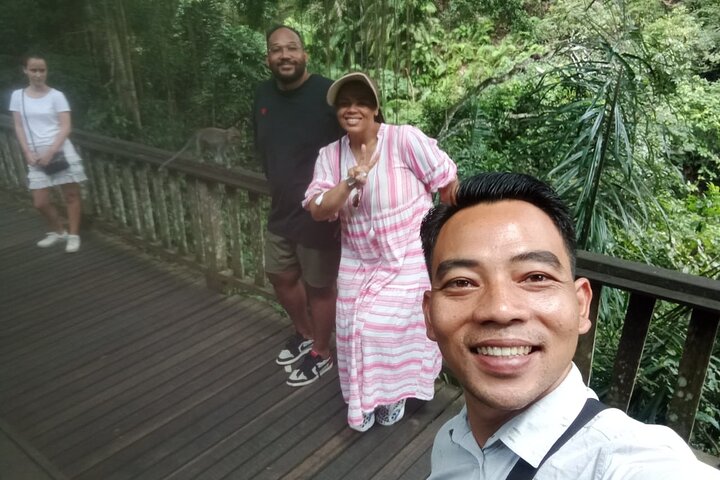 Privé rondleiding door Ubud's Apenbos, Tegalalang Rijstterrassen, Bali Swing, vulkaan Batur, warmwaterbronnen, Tirta Empul Tempel en Tegenungan Waterval, foto 30 | wizardtrip
