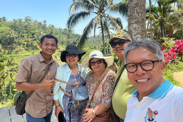 Privé rondleiding door Ubud's Apenbos, Tegalalang Rijstterrassen, Bali Swing, vulkaan Batur, warmwaterbronnen, Tirta Empul Tempel en Tegenungan Waterval, foto 34 | wizardtrip