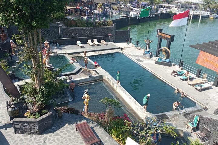 Privé rondleiding door Ubud's Apenbos, Tegalalang Rijstterrassen, Bali Swing, vulkaan Batur, warmwaterbronnen, Tirta Empul Tempel en Tegenungan Waterval, foto 35 | wizardtrip