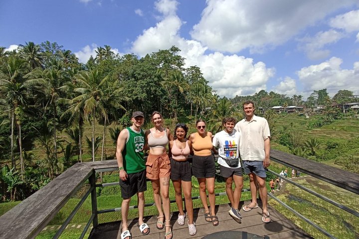 Privé rondleiding door Ubud's Apenbos, Tegalalang Rijstterrassen, Bali Swing, vulkaan Batur, warmwaterbronnen, Tirta Empul Tempel en Tegenungan Waterval, foto 47 | wizardtrip