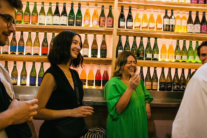 A guided food tour exploring Borough Market and London Bridge, tasting local British delicacies, photo 6 | wizardtrip