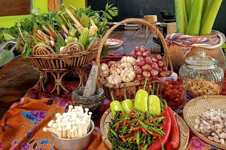 Leer authentiek Thais koken van een gevierde chef-kok in een prachtige tuinkeuken in Khao Lak, foto 7 | wizardtrip