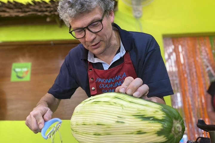 Leer authentiek Thais koken van een gevierde chef-kok in een prachtige tuinkeuken in Khao Lak, foto 8 | wizardtrip