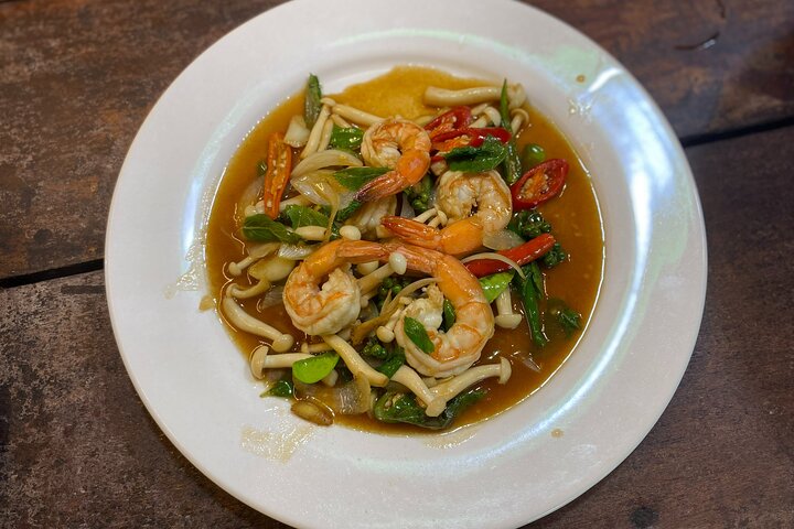 Leer authentiek Thais koken van een gevierde chef-kok in een prachtige tuinkeuken in Khao Lak, foto 22 | wizardtrip