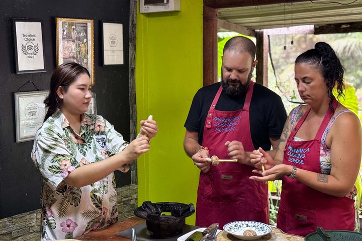 Leer authentiek Thais koken van een gevierde chef-kok in een prachtige tuinkeuken in Khao Lak, foto 41 | wizardtrip